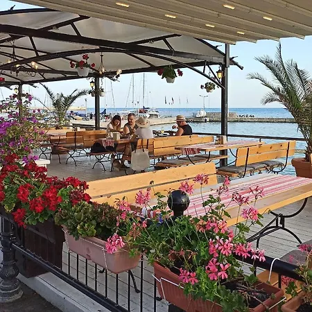 Miramar 8 Apartment Balchik