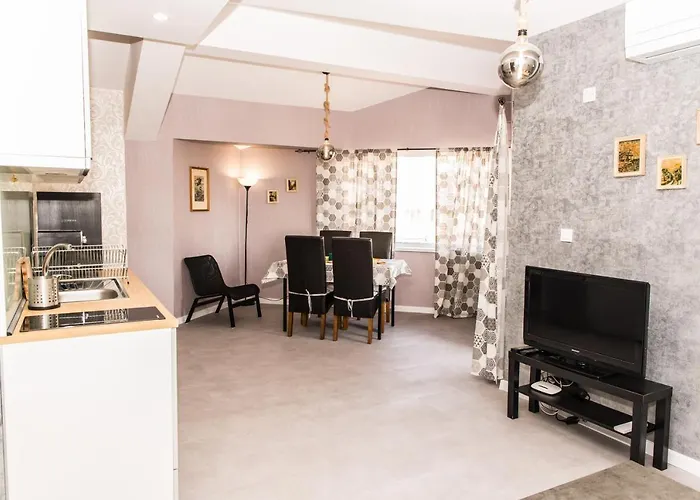 Apartment Miramar 8 Balchik