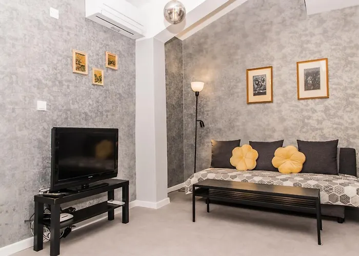 Apartment Miramar 8 *